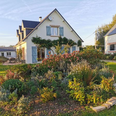Dependance Au Calme Dans Notre Jardin Saint-Aubin-Des-Preaux Exterior foto